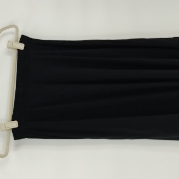 Z & L maxi skirt asymmetrical size x small to small solid black elastic waist - Picture 2 of 5
